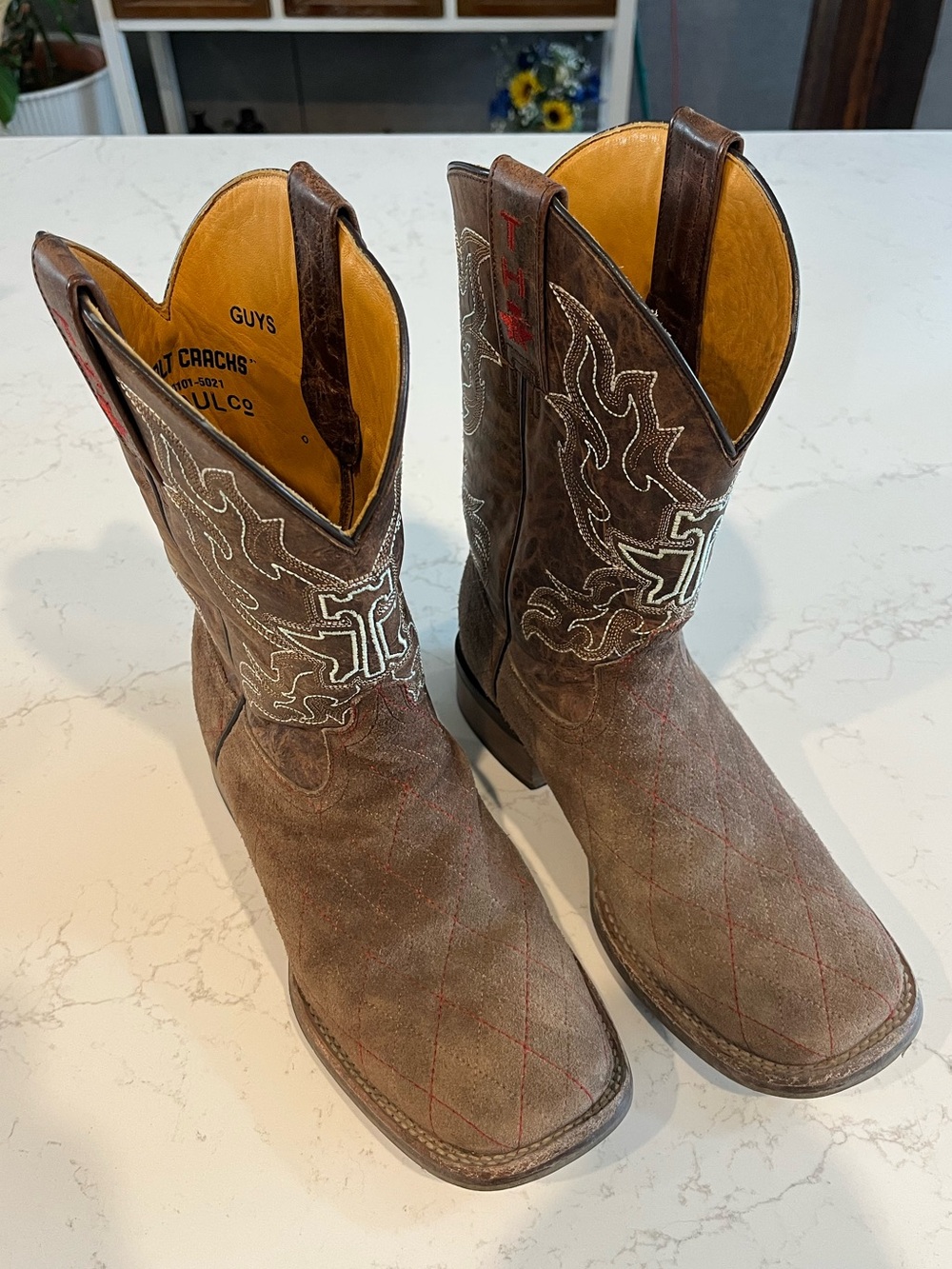 Tin Haul men’s boots 8.5D